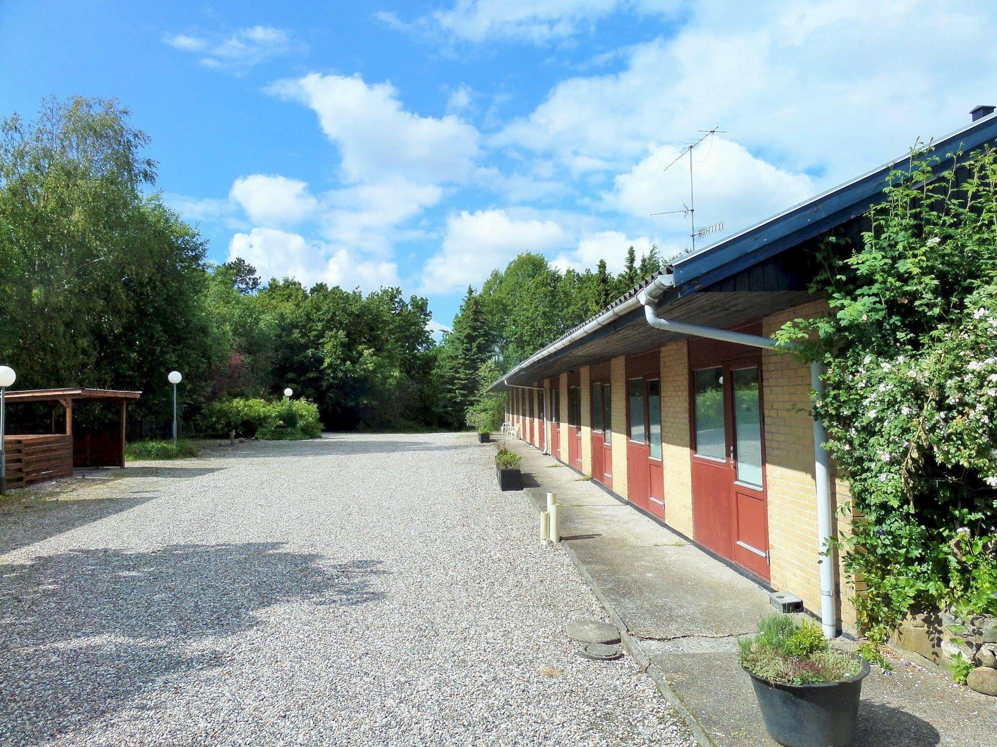 Motel Europa Svenstrup Exterior photo